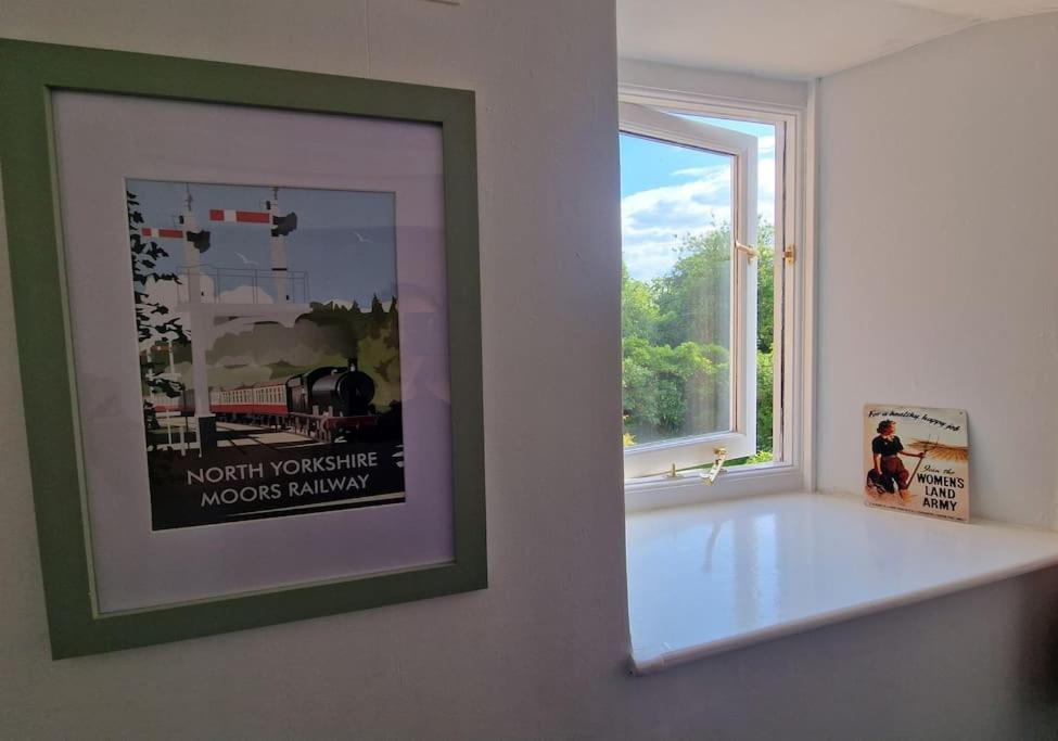 Black Cat Cottage - Central Pickering Grade 2 Listed Cottage Buitenkant foto